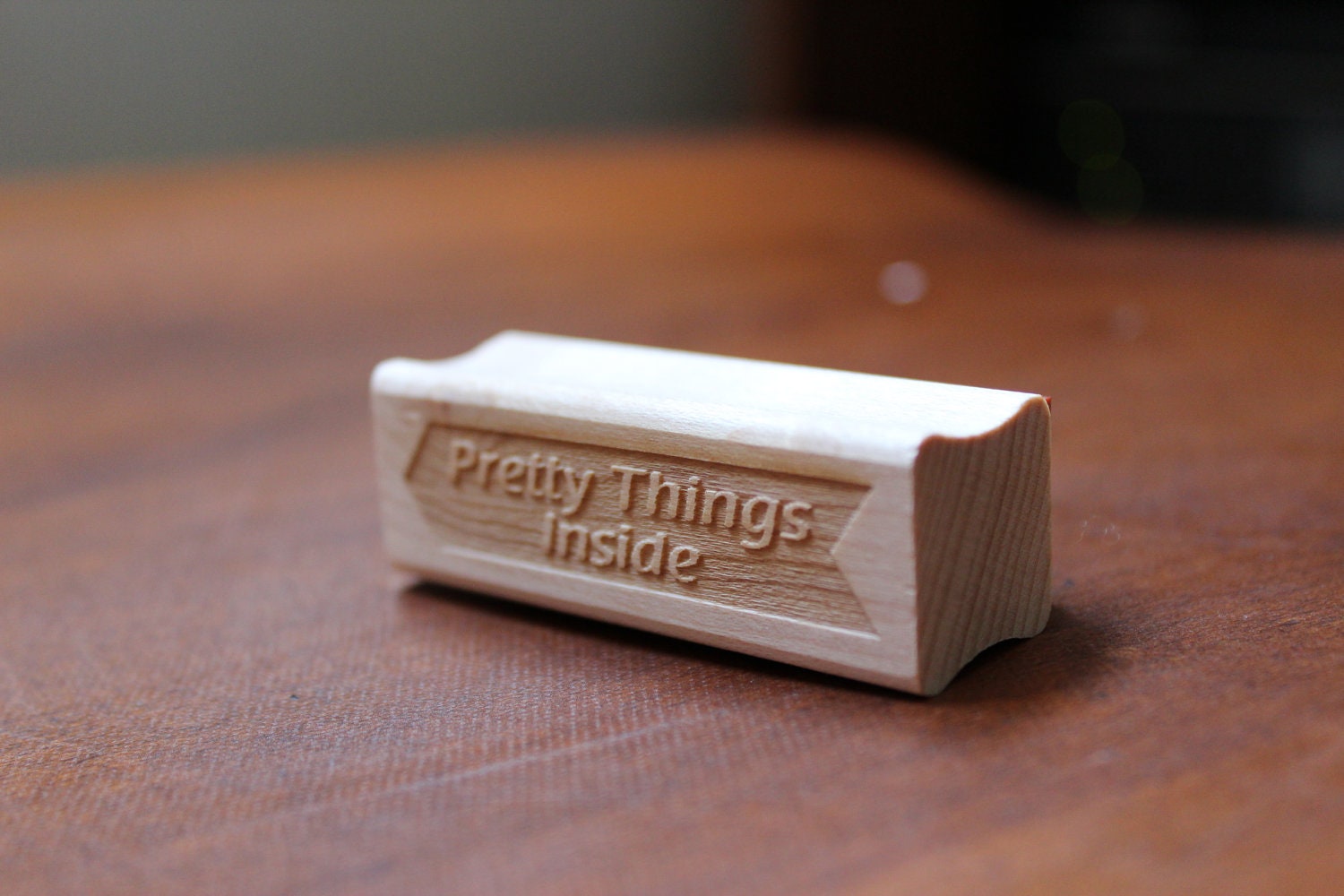 Pretty Things Inside Rubber Stamp for Packaging Lovely Handmade Goods - Arrow Design Il_570xn