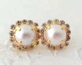 Pearl and Swarovski rhinestones stud earrings, Pearl stud earrings, Bridal earrings, Bridesmaid gifts, Gold post earrings, vintage earrings