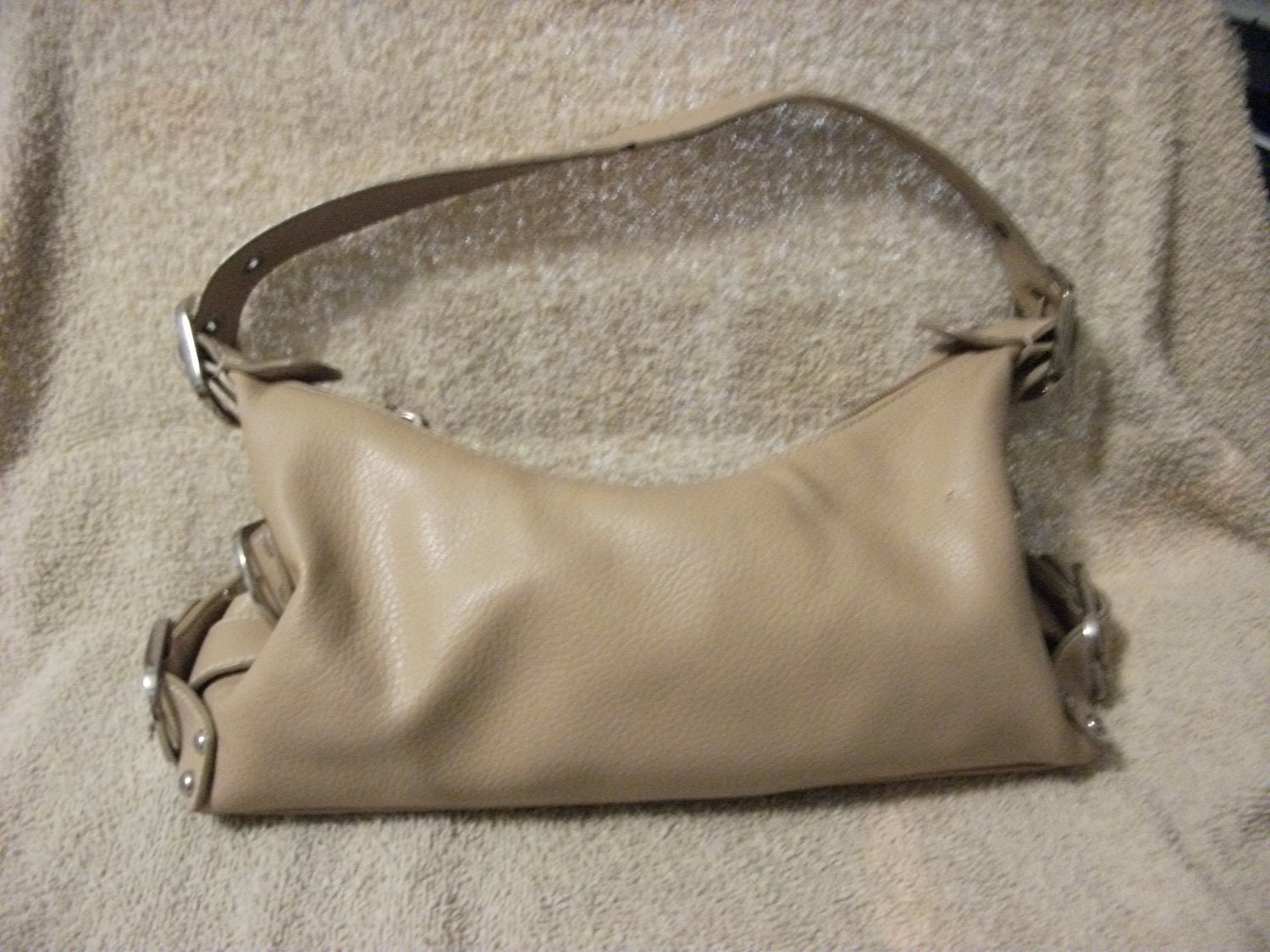 SALE 1/2 Price Vintage Ladies Tan Purse by St John's Bay Shabby Chic Now Only 2 USD