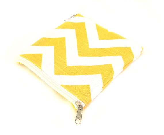 NEW Snack Bag in Chevron Print Waterproof Lining BPA FREE Ziggy Yellow Print 6 x 6