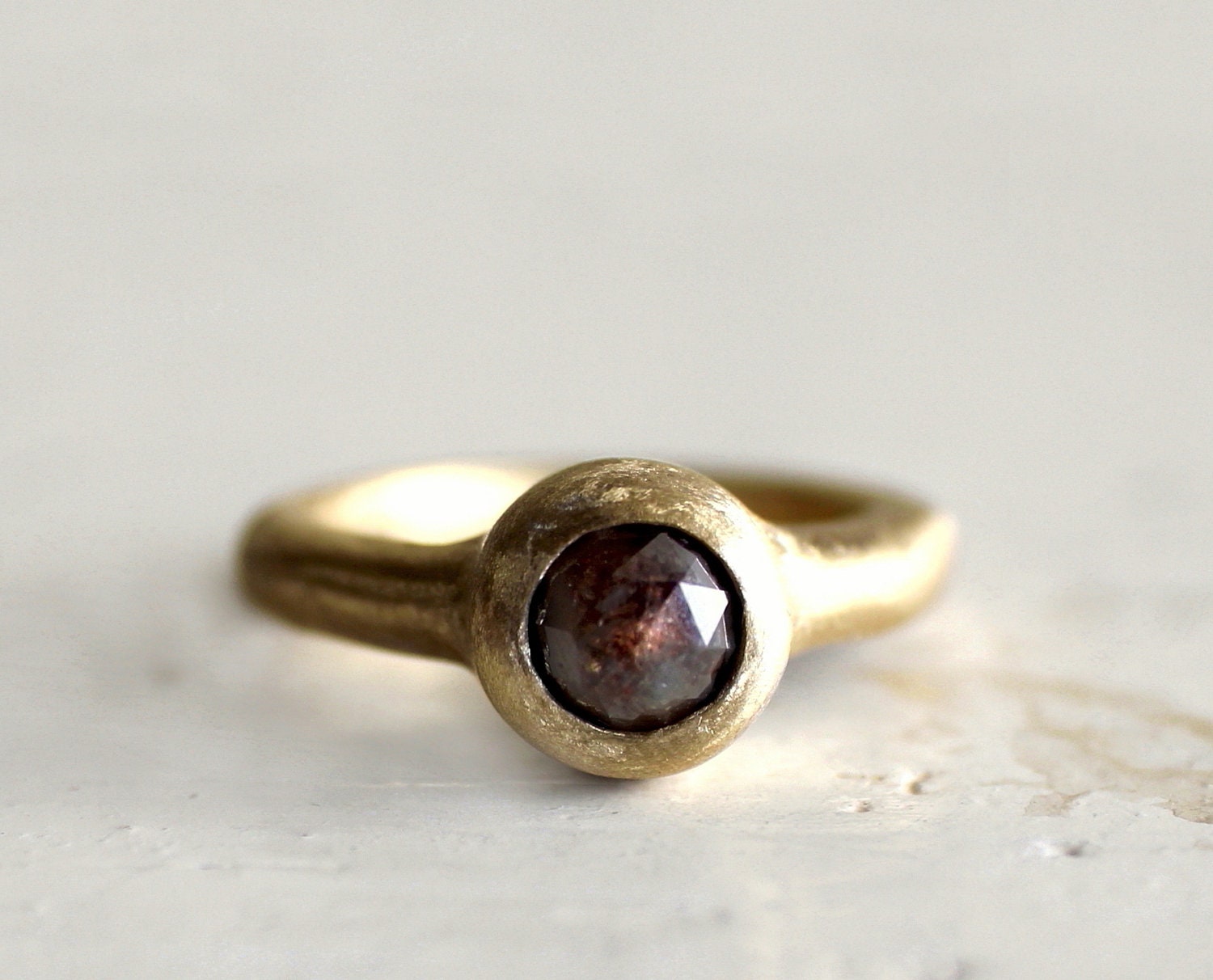 Cocktail ring. Rose cut diamond. Mamma earth. Anouk.