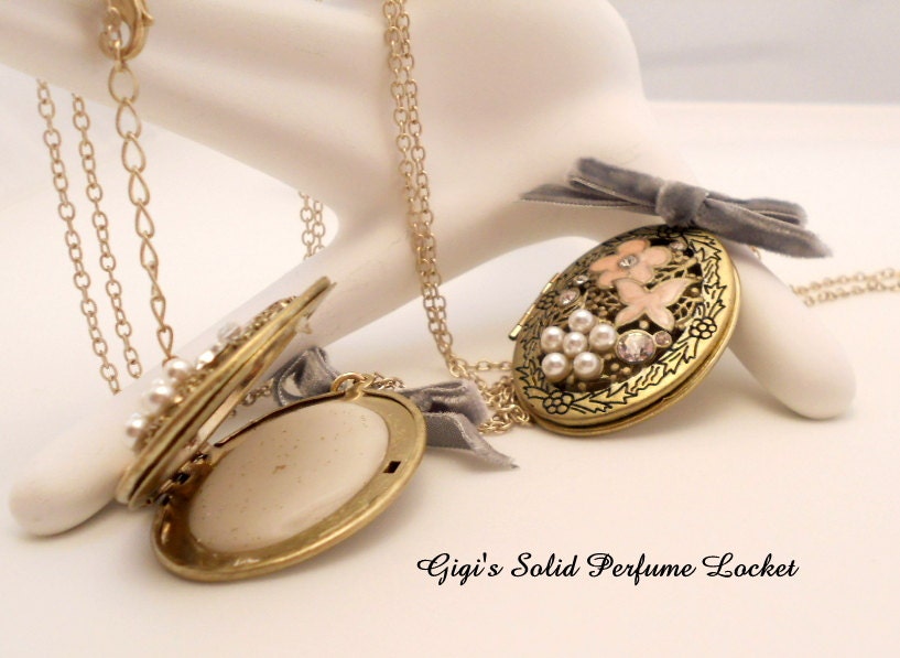 Necklace Gigi's frankincense and myrrh Scented Solid Perfume Locket