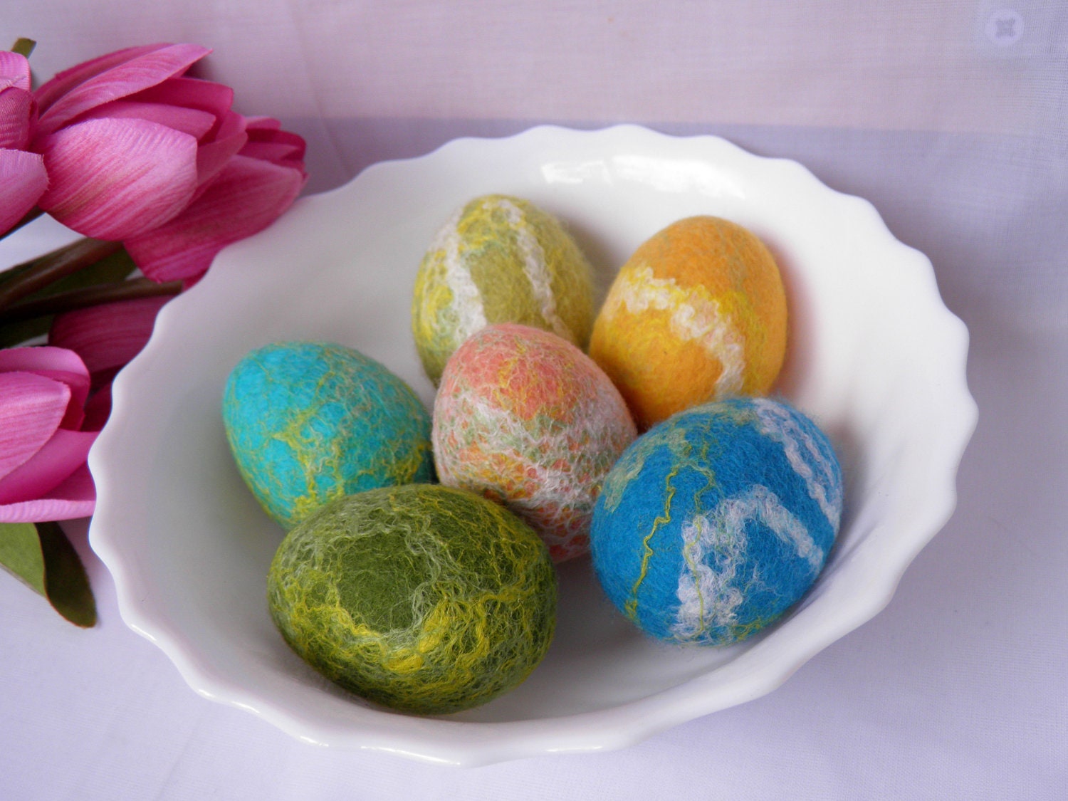 Easter Egg Ornament/ Easter toy/ Felted wool egg /eco friendly gift / handmade felt decoration in pastel colours