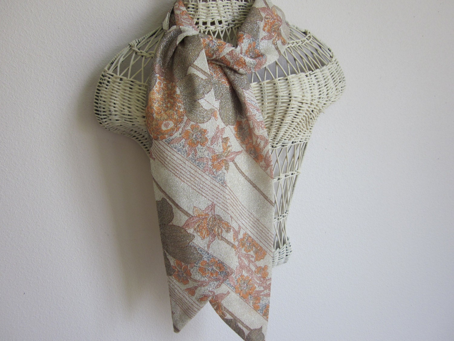 Vintage scarf metallic floral print use as headband for gatsby look