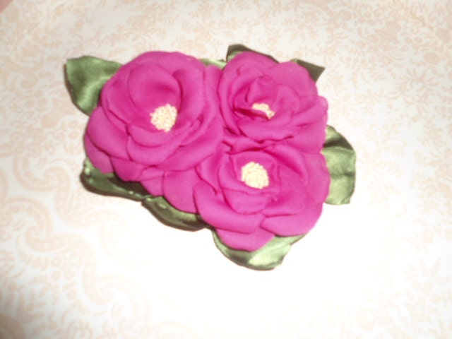 Romantic Fushia roses brooch,