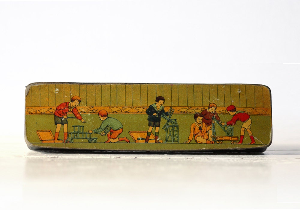 Very decorative Antique french Wooden SCHOOL PenciL BOX with CHILDREN - RueDesLouves