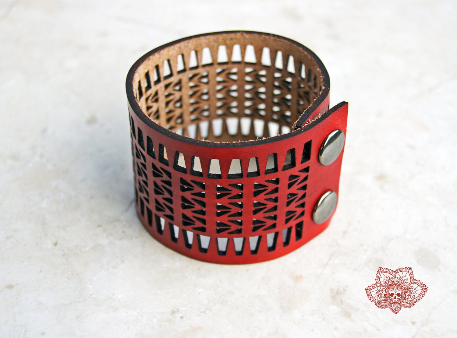 Arrow Cuff Bracelet - CurareSweets