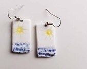 White dangle earrings with sun and sea - Handmade ceramic