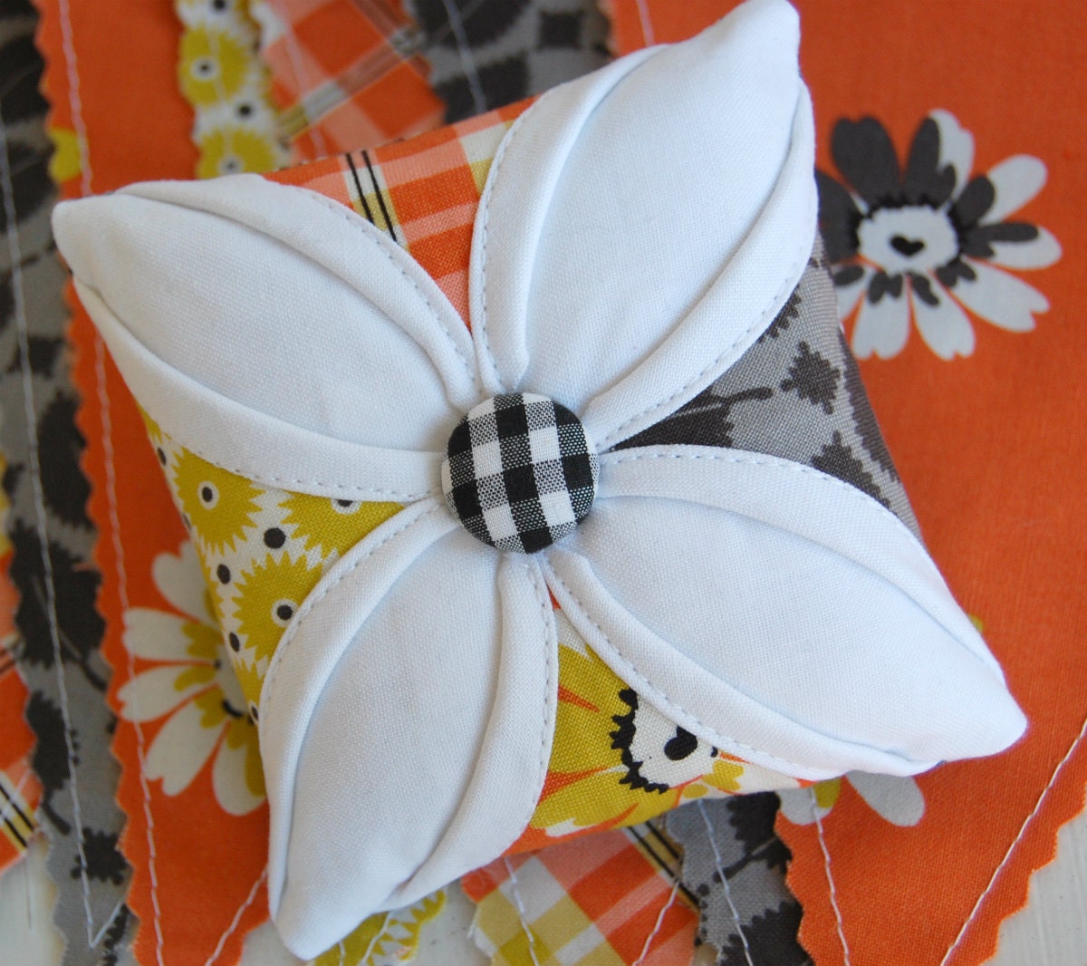 Happy Little Pincushion - Cathedral Window Pincushion - Pin Cushion - DS Quilts - Flea Market Fall  -  4 inch