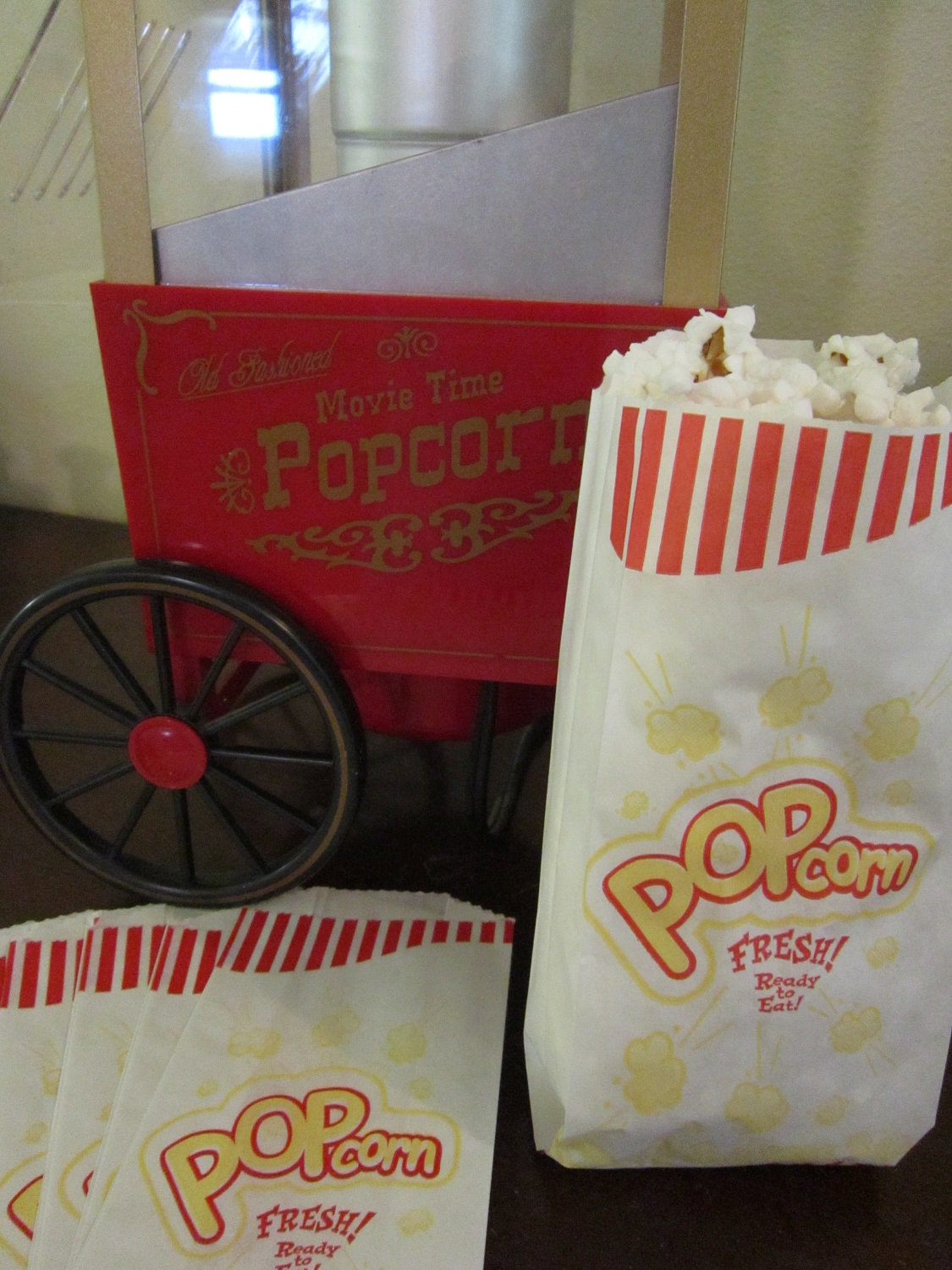 50 Retro Popcorn Bags Il_570xn