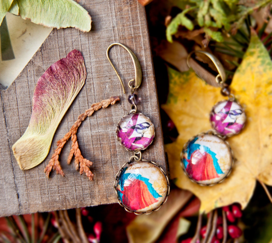 Chickadee bird dangle earrings - Morning in the park collection - Free Worldwide Shipping - Gift for her under 30 USD