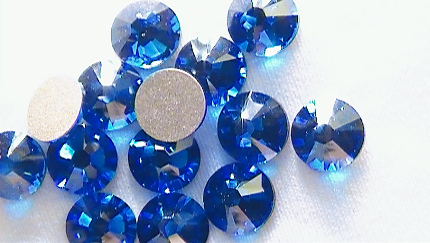 Capri Blue 30ss Swarovski Elements Rhinestone Enhanced 2058 Flat back 10 pieces