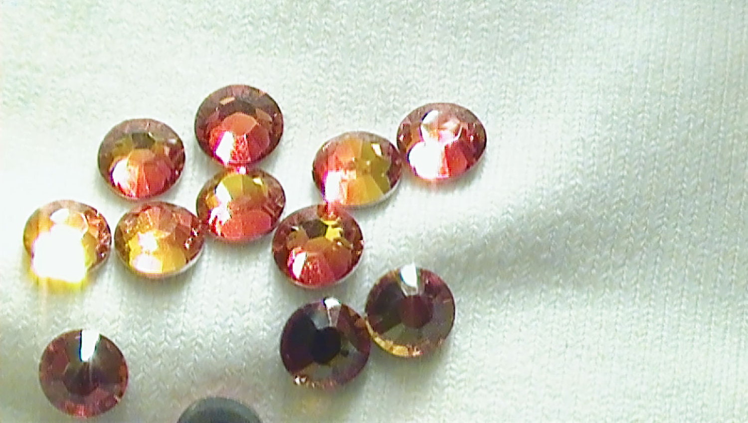 Fire Opal 2028 Swarovski Elements Rhinestones, 16ss Hot Fix 36 pieces