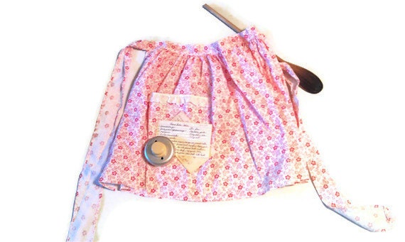 Vintage Apron Red and White