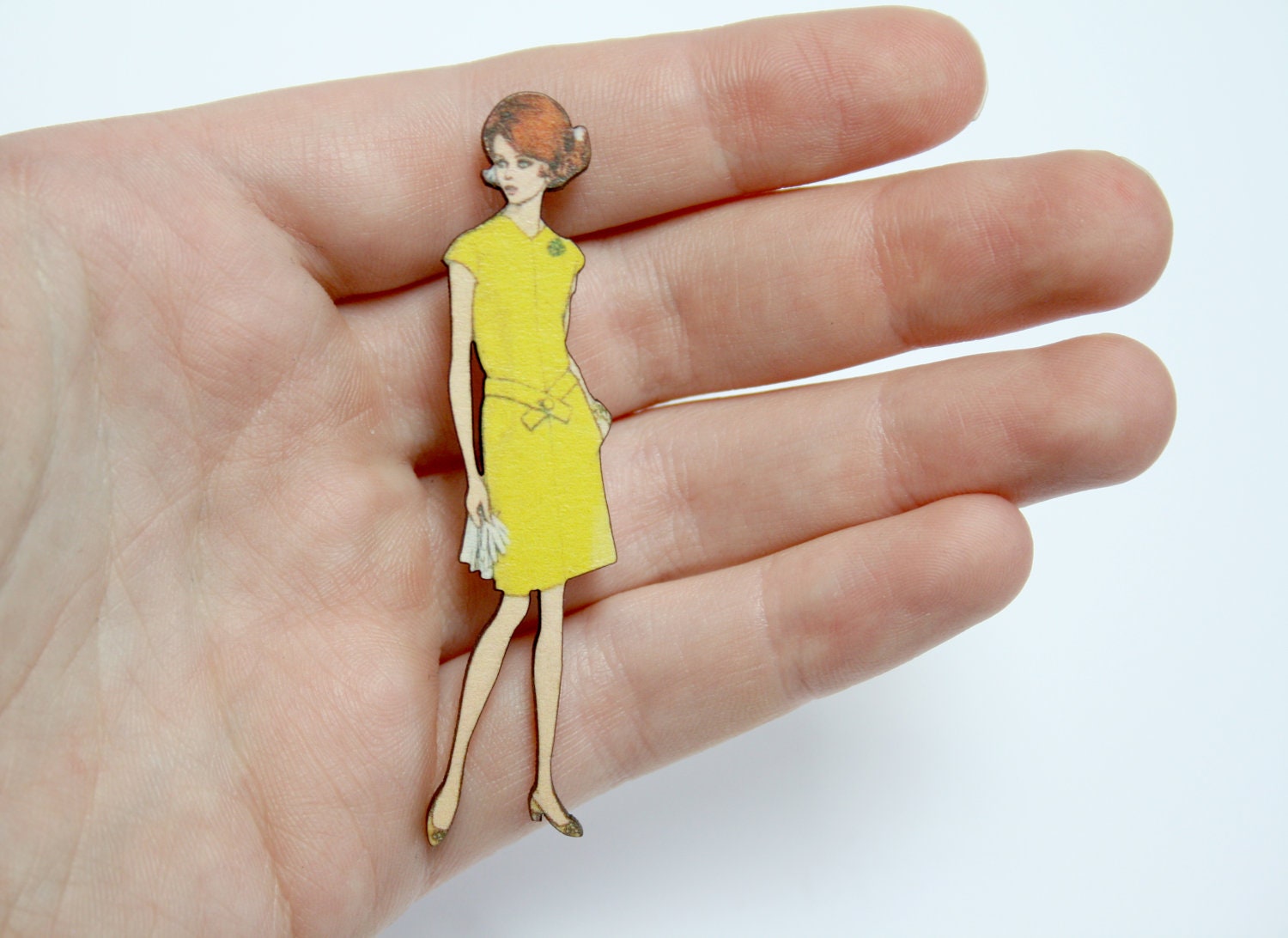 Wooden Vintage Fashion Lady Brooch