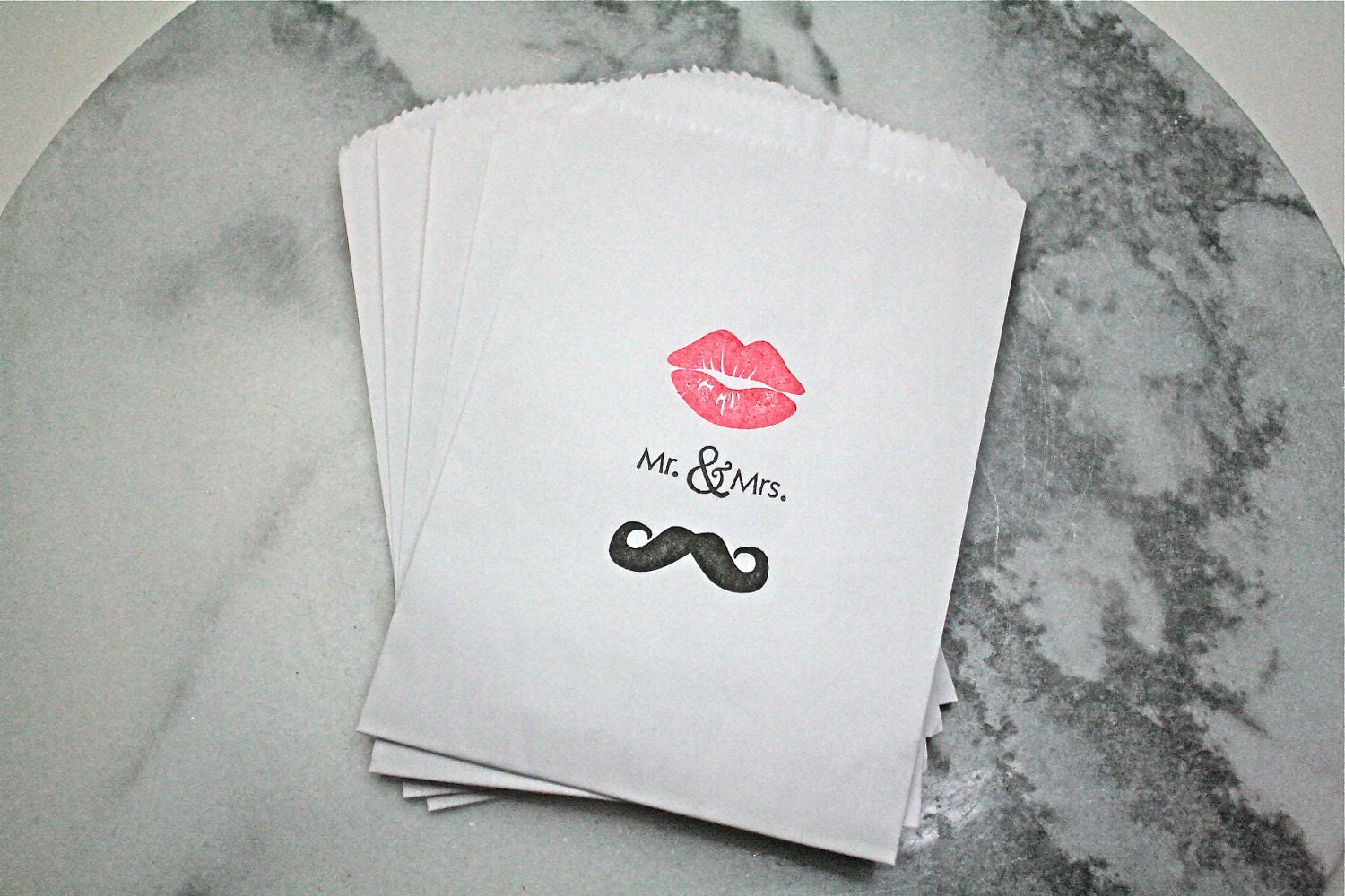 Candy buffet bags, wedding cake bags, candy station bags, favor bags. 50.  Mustache and lips with Mr and Mrs text in black and red.