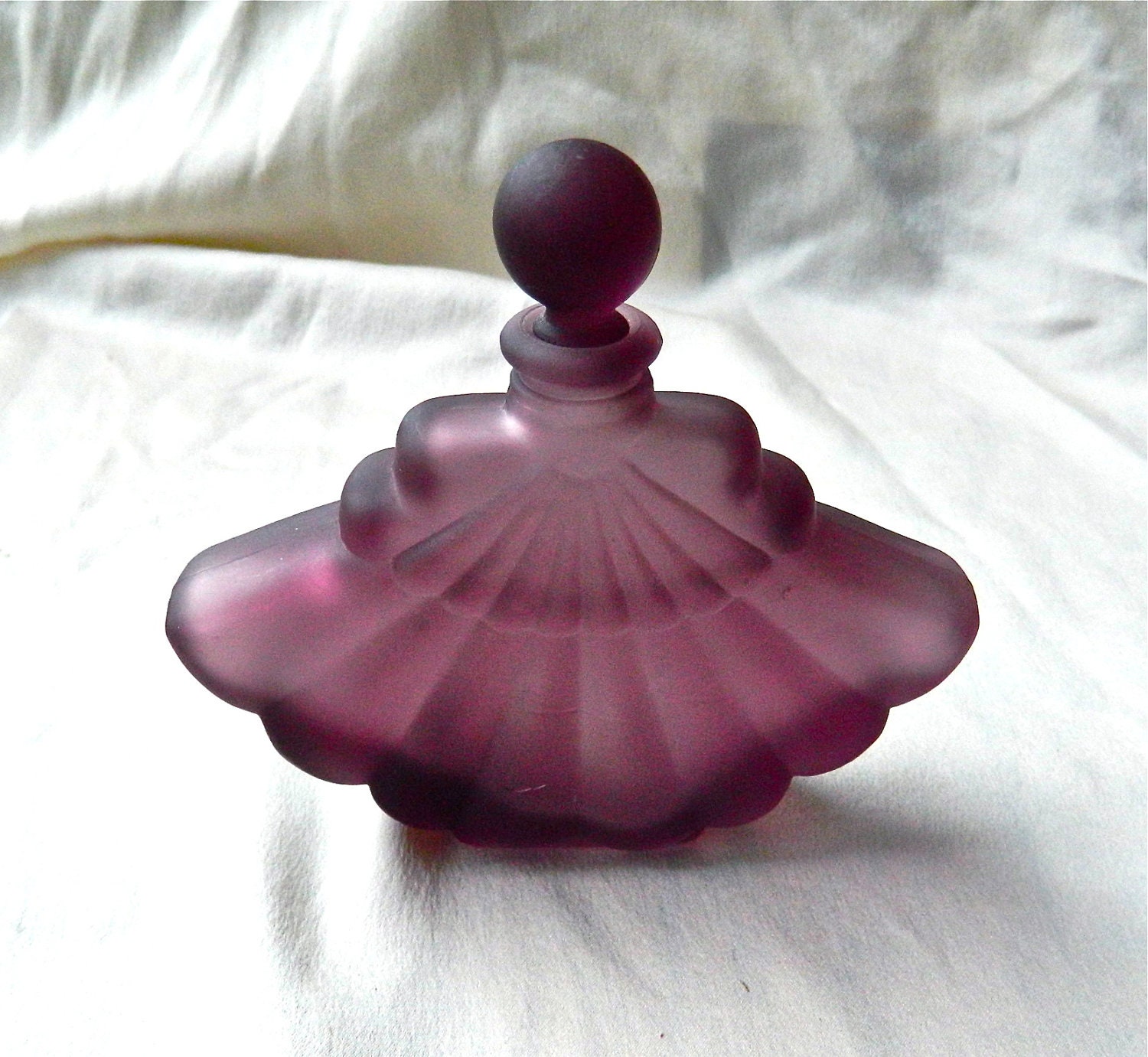 VINTAGE Art Deco Frosted Amethyst Purple Crystal Decorative Vanity Perfume Bottle