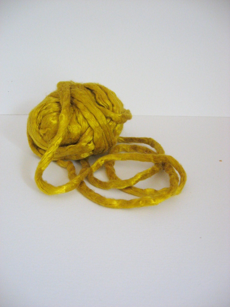 1 oz (28g) Mulberry Silk Roving Fiber BRASS - Hand dyed top