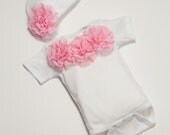 Baby Girl Onesie Set Short Sleeve Cotton White Onesie and Hat with Light Pink Chiffon Flowers
