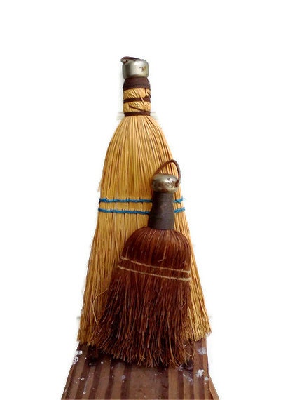 Vintage Whisk Brooms - WeeLambieVintage