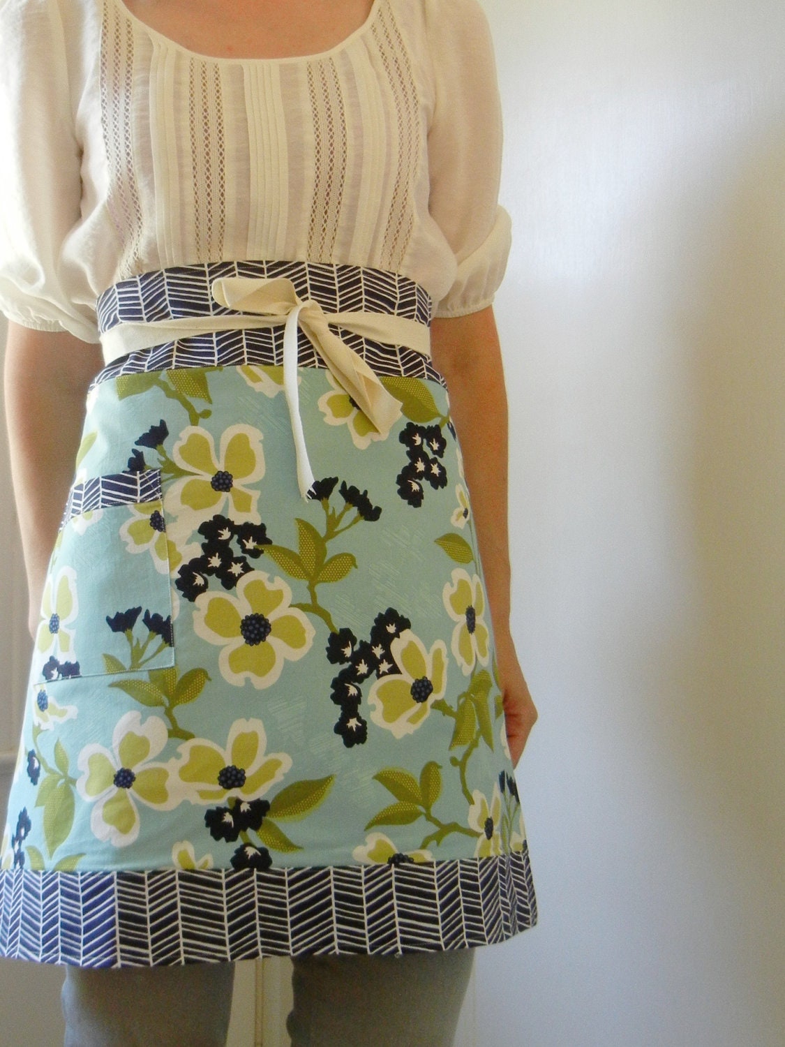 Joel Dewberry reversible half apron - women's - blue, cream, brown, navy, lime