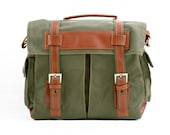 C101 Green Canvas Camera Bag w/ Shoulder Strap