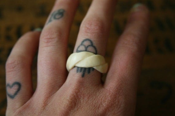 Ivory Rope Ring // Pre-ban Vintage Ivory Size 9