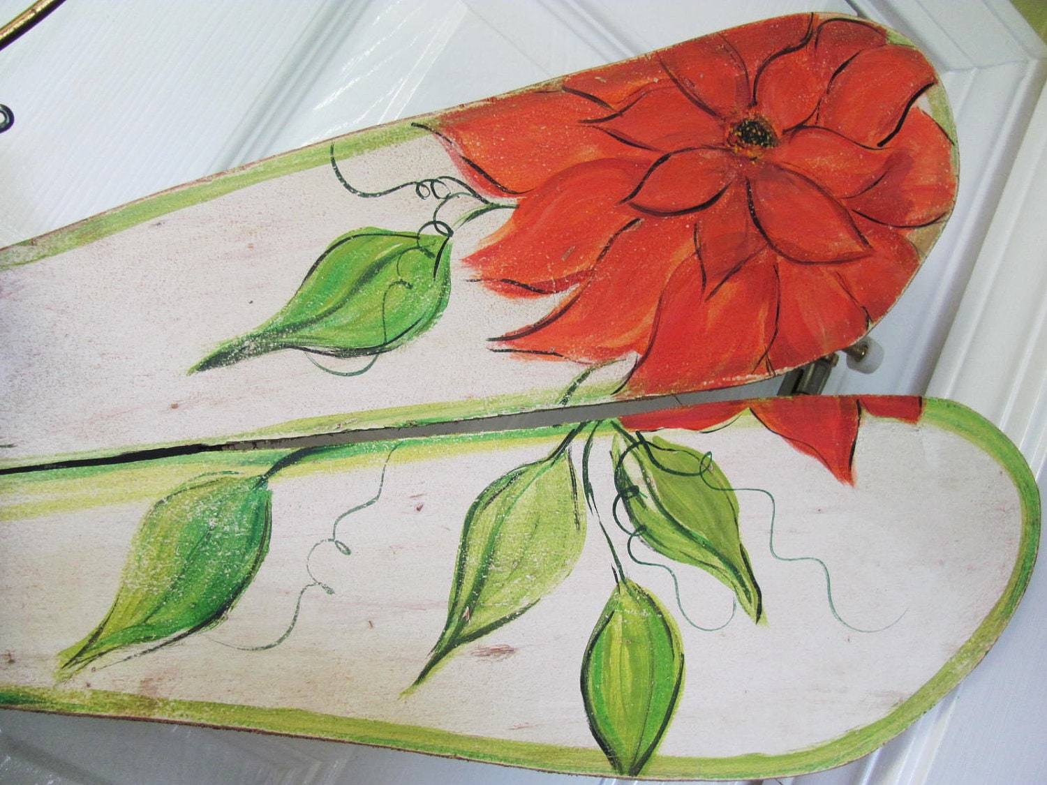 Table Leg Dragonfly Wall or Garden Art sign- "Welcome to my Garden" with flower and leaves