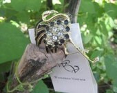 SALE// Vintage Flamingo Pin in Gold/ Black/ Jewels