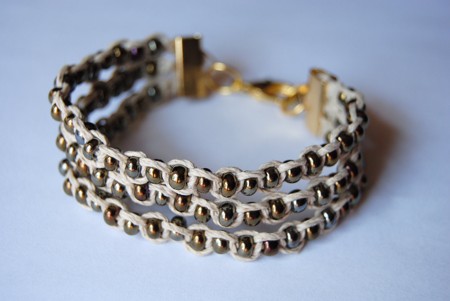 triple layer beaded bracelet // beige & mixed metalics