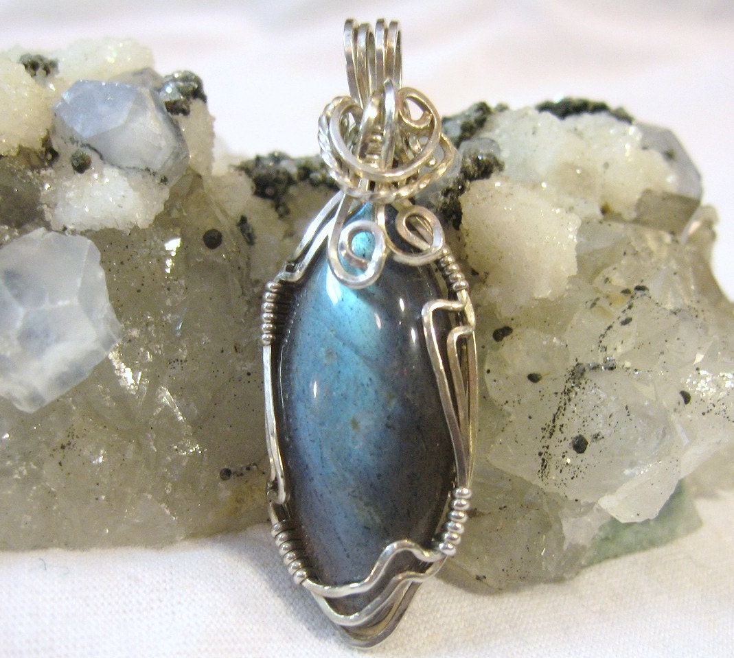 Labradorite Pendant Marquise Wire Wrapped in Sterling Silver 930 Argentium Anti Tarnish