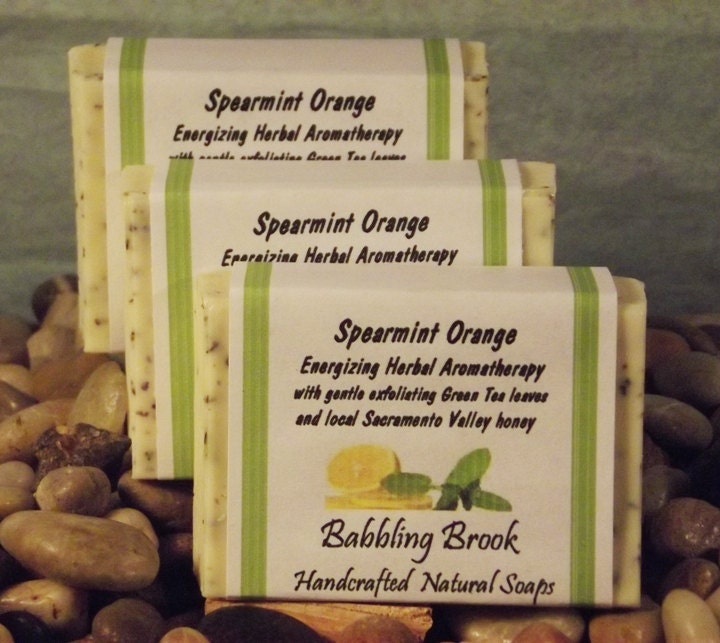 Spearmint Orange handmade all natural soap with green tea leaves. A favorite of men, women and children, everyone loves this fresh scent