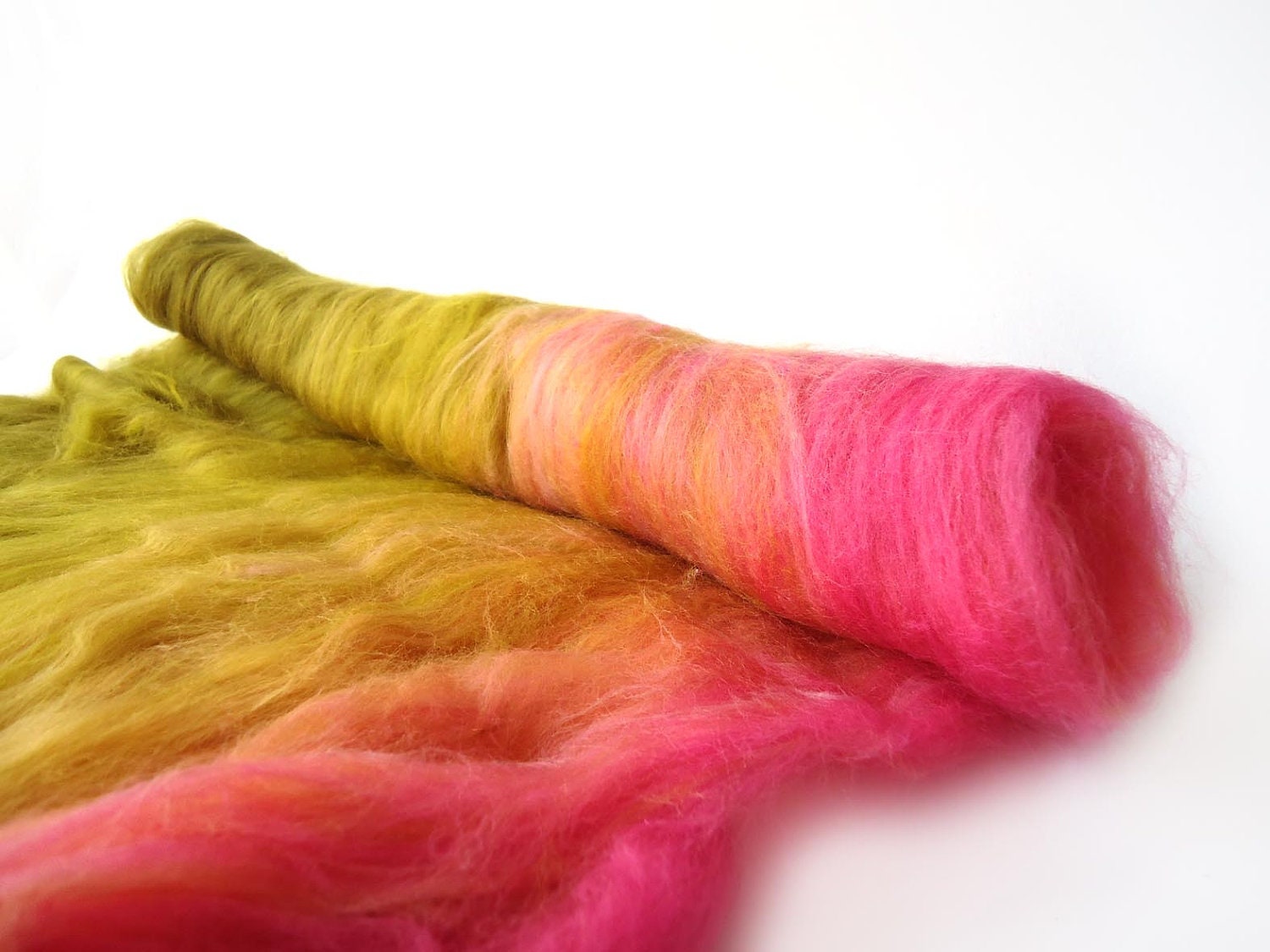Batt - Spinning - Felting - Merino wool - gradient - Pink - Peach - Green - 100g - 3.5oz - RHUBARB RHUBARB