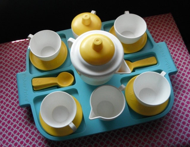 Fisher Price Fun with Food Tea Set Yellow White Flowers 1980s