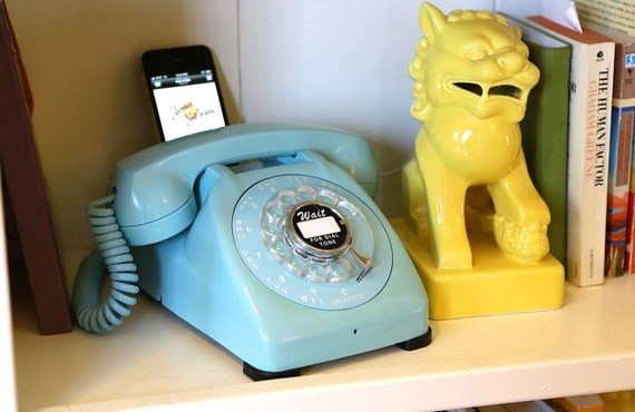 Tiffany Blue Rotary Phone iPod / iPhone Stereo and Charger Dock with remote