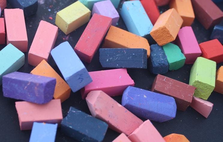 Broken Pieces / Sample Pack of Hair Chalk, Temporary Color For Your Hair - Dip Dye Pastels