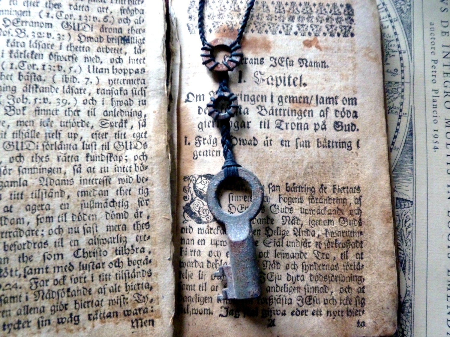 Rusty vintage key with two rusty metal washers on handbraided black cord - DreamSand