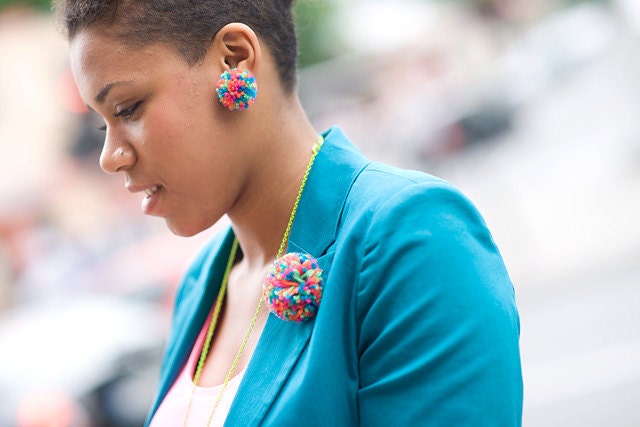 handmade clip earrings with multicolored pompoms, clips, pom pom, pompon by bimabejbe