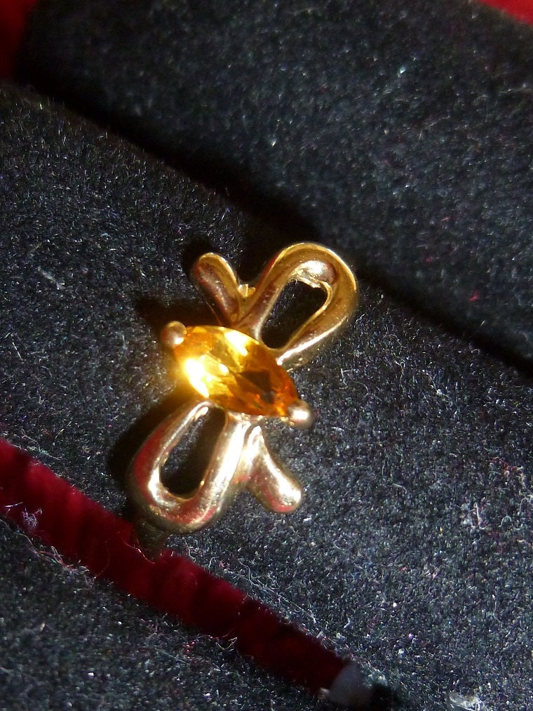 Bow ring 10k gold
