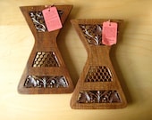 2 vintage hand-carved trivets / Sarna India