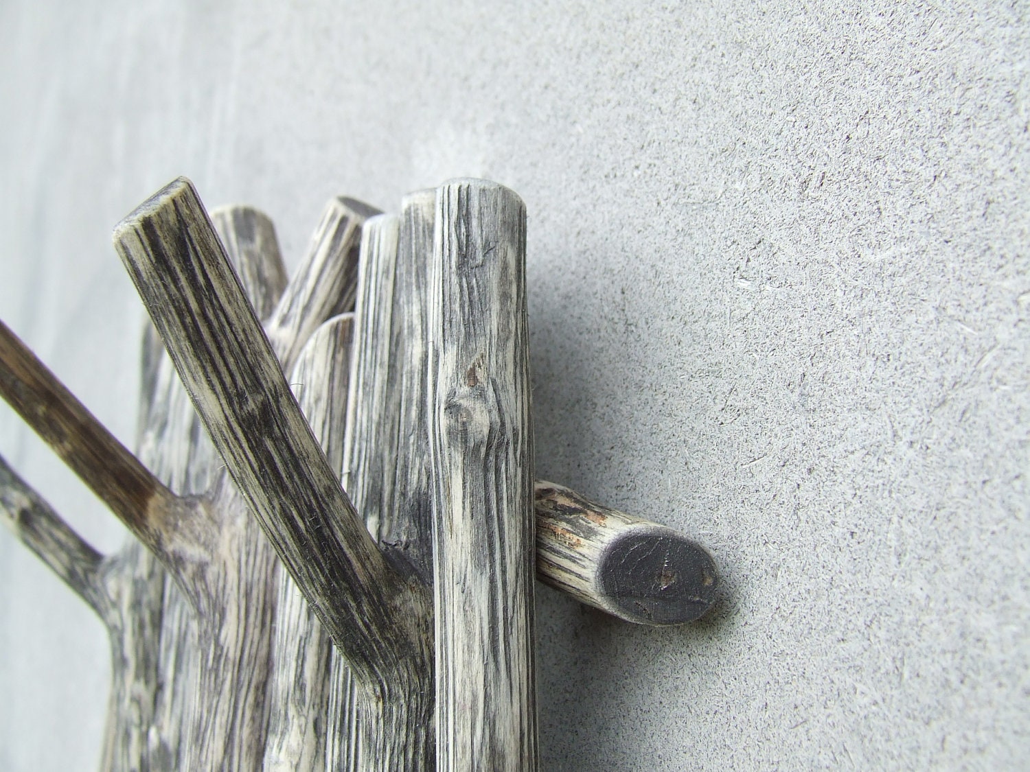 Shabby chic branch wall hanging wooden hook black grey jewelry organizer theteam housewares kitchenwares rusteam key holder