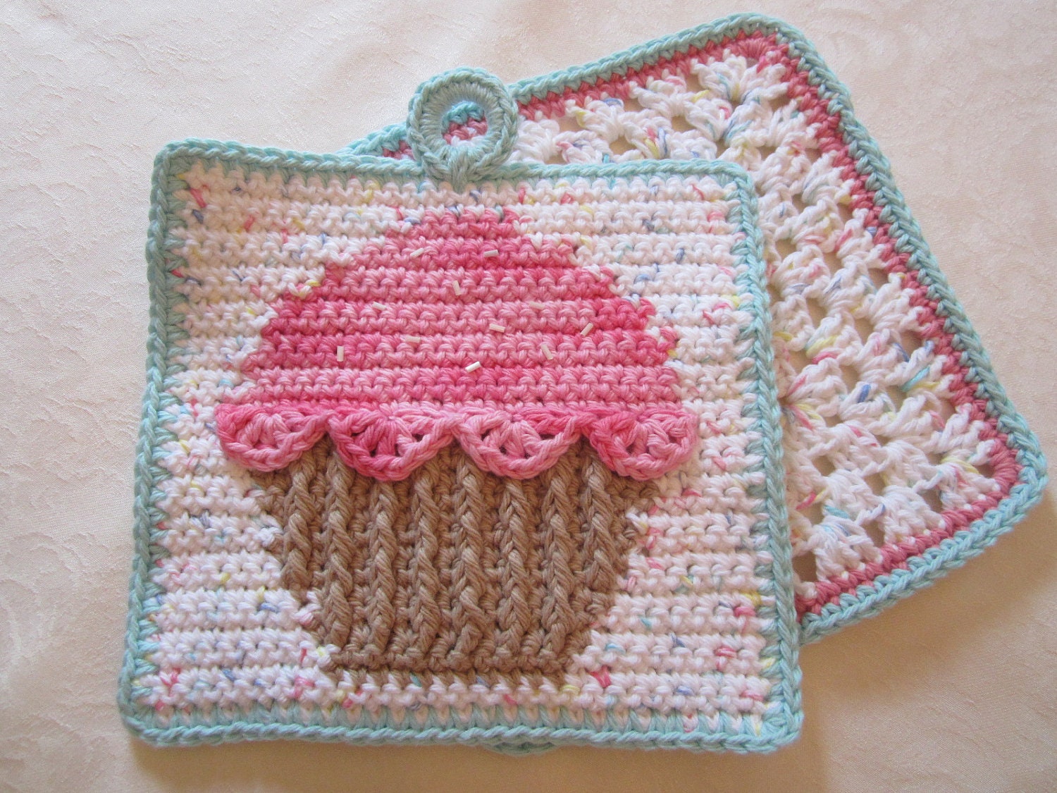 Crochet Cupcake Pot Holder dishcloth Set  Kitchen Decor   Perfect Hostess Gift  by CROriginals