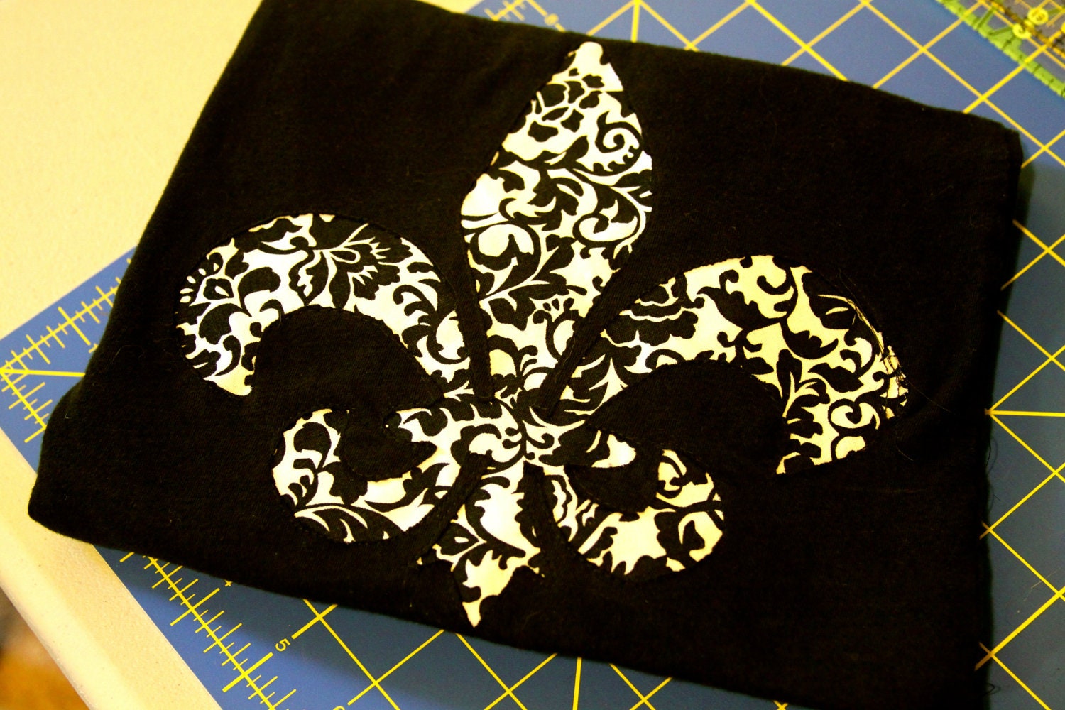 Cut-Out Fleur De Lis T-Shirt