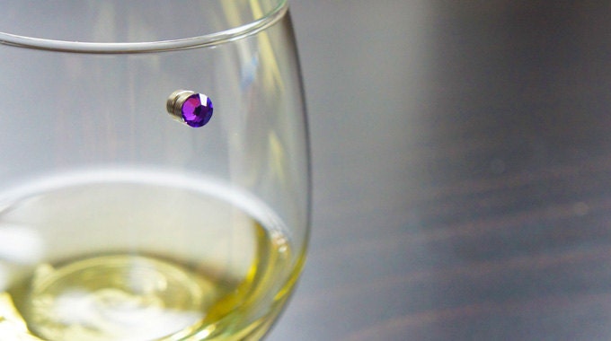 Swarovski Crystal Magnetic Wine Charms Color Set 1 : magnetic wineglass charms
