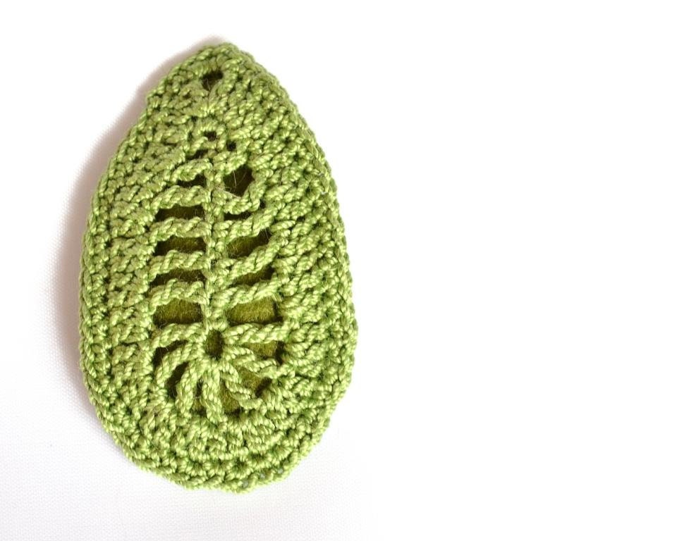 Hand Crochet Hair Clip, Irish Crochet  Leaf, Green, Cotton Yarn, Handmade Accessories, Fall Fashion Trends
