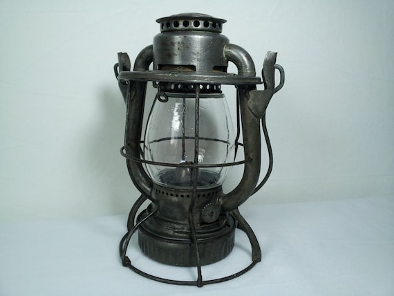 Vintage Dietz Vesta Railroad Lantern N.Y. USA
