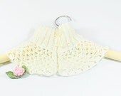 Crocheted Cream Neckwarmer, Cowl Choker, Cream, Knitted Cowl, Pendant, gift, crochet necklace,  Winter Accessory, Valentine,OOAK.