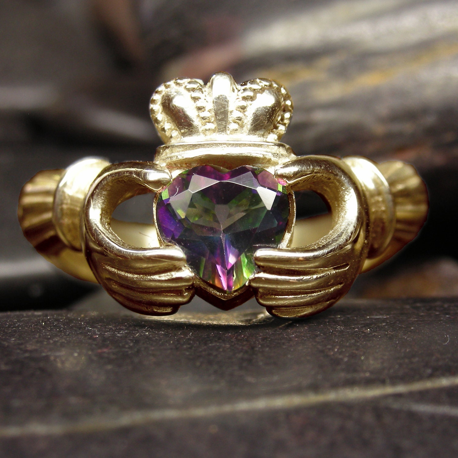 Rose Gold Claddagh