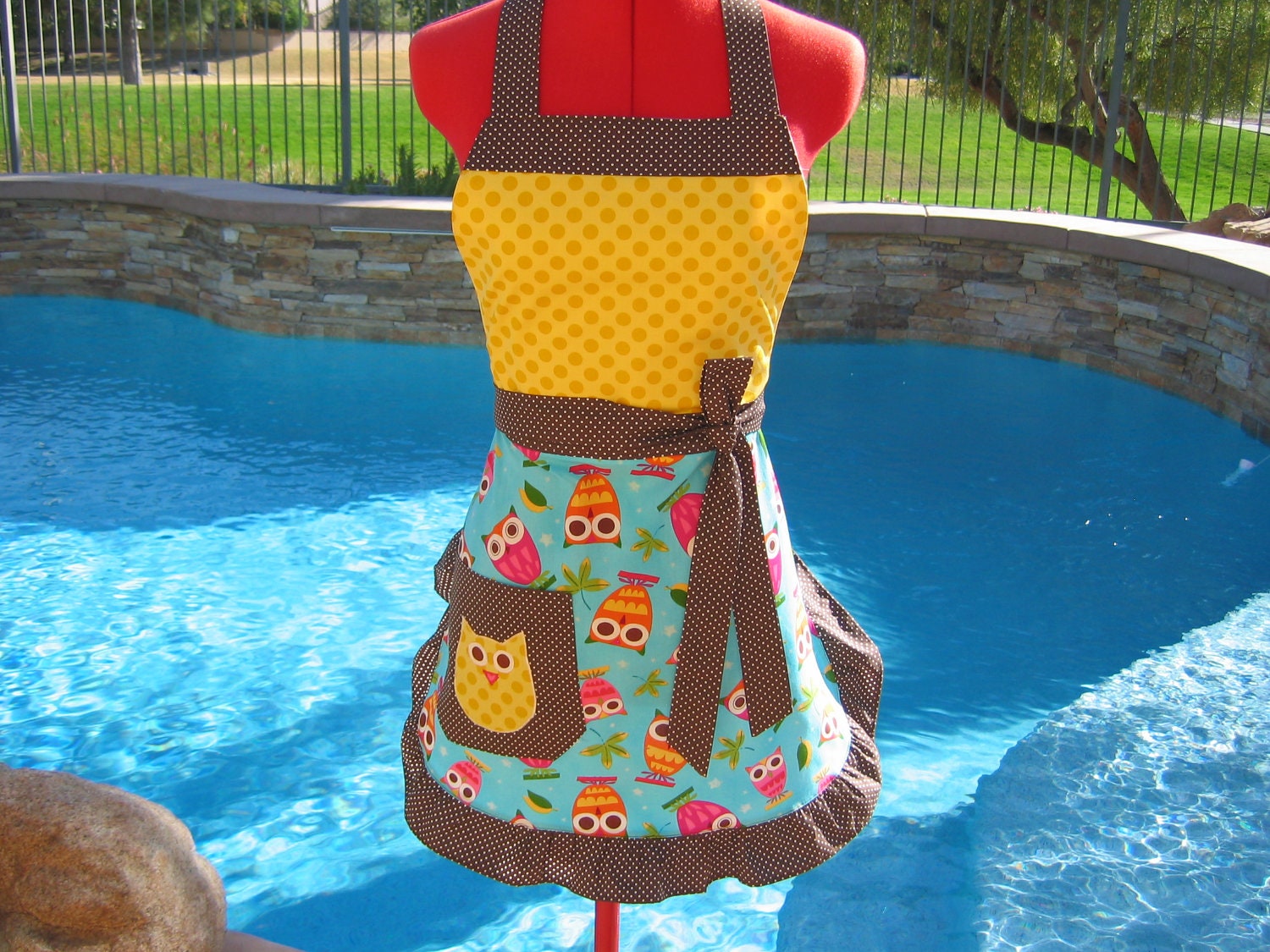 Owl Apron - Ruffle Apron - Quirky, Kitschy  -  Retro Apron - Womens - Candy Sassy Apron