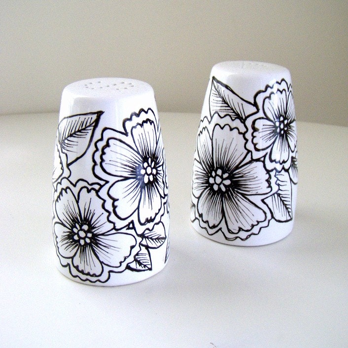 Spring Flowers Salt and Pepper Shakers Black White Modern Hand Painted Kitchen Decor